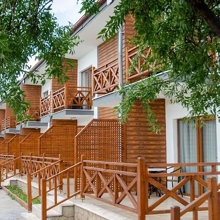 Otel Garden House 4*