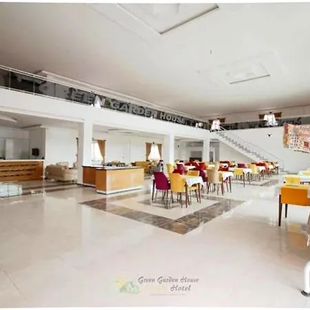 Otel Garden House