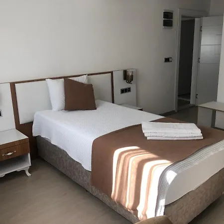 Otel Garden House
