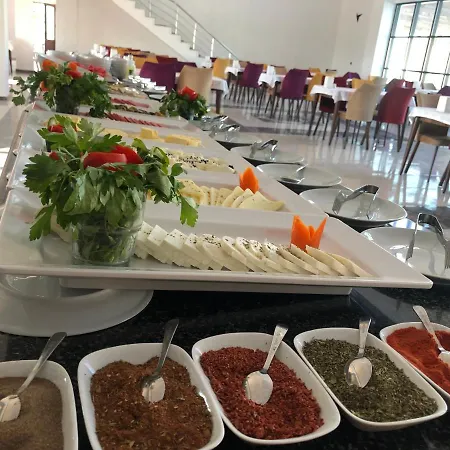 Garden House Otel 4*