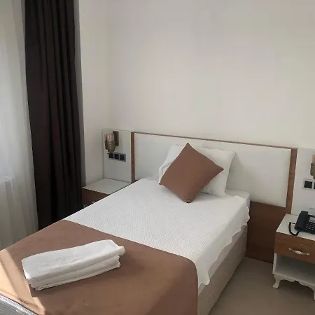 Otel Garden House 4*